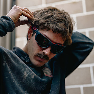 Switches Matte Black/Red Frame Grey Polarised Lens