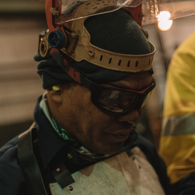 Switches Matte Black/Red Frame Clear Lens